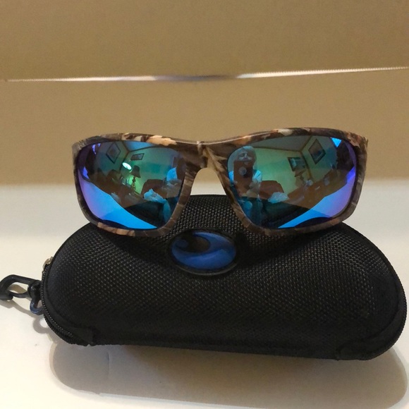 Costa Other - Costa camouflage mirror sunglasses / case